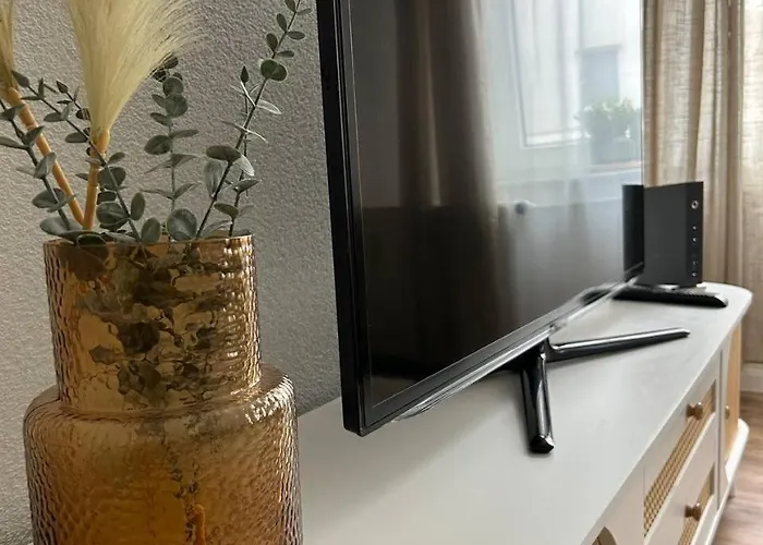 Modernes - Alt-west لبسيا